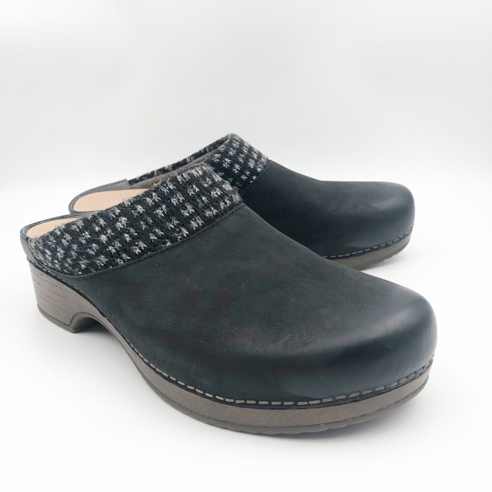 DANSKO Shoes Womens 11 Bev Slip On Black Leather Mules Casual Minimalist Neutral